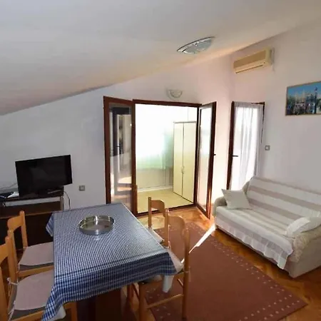 Appartamento Kozino 4 *
